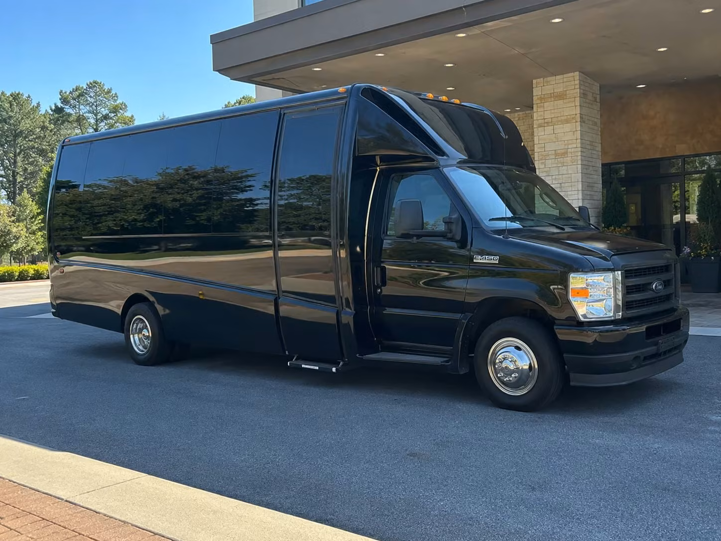 18 passenger minibus